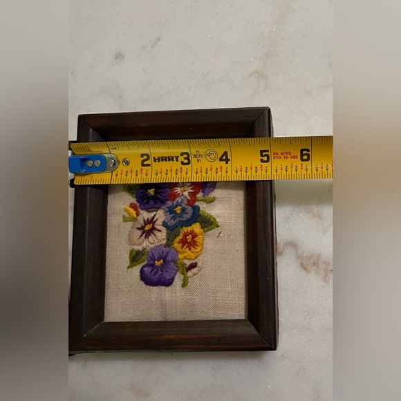 Set Of Two Vintage Style Hand Embroidered Floral On Linen Artwork In Wood Frames - Picture 4 of 6